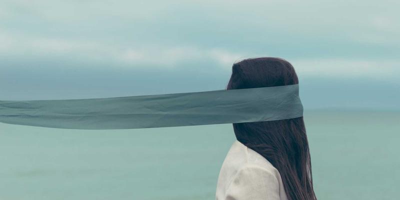 高春岭16：当蒸汽波美学与潍坊测绘设计相遇的数字艺术实验