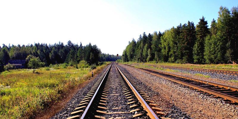 高春岭17：测绘科技与橙色主题的深度交融